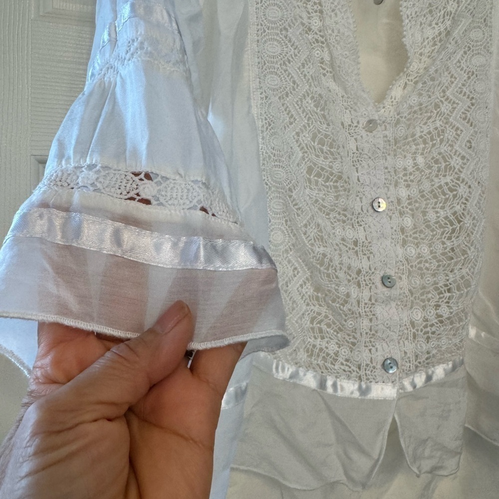 New - anthropologie laceflower buttondown - Picture 6 of 7